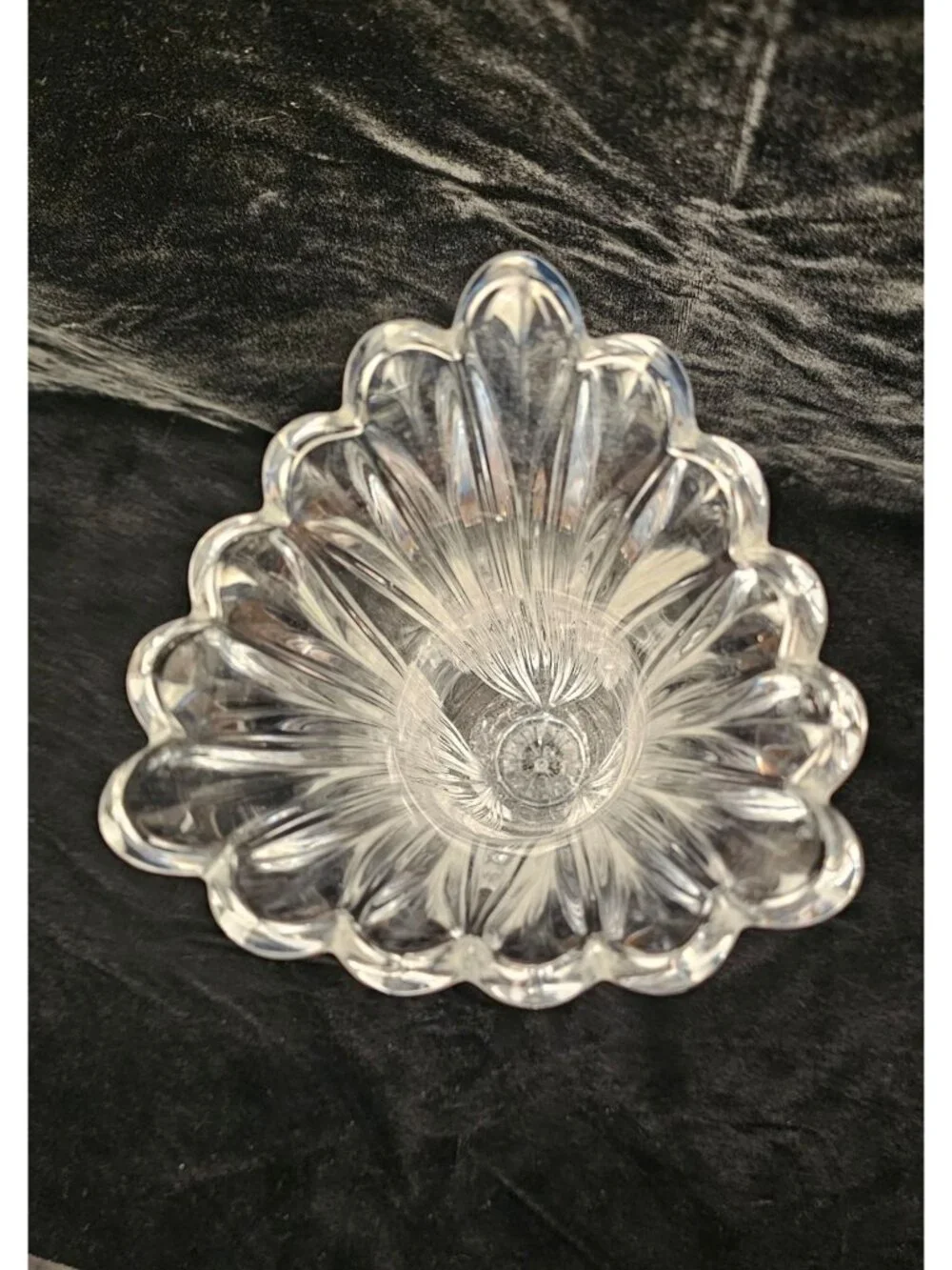 Oneida Crystal 9 Inch Bud Vase